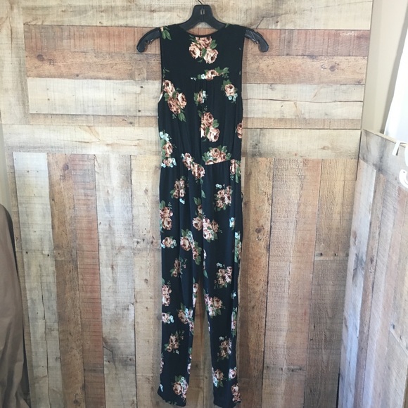 Forever21 Floral Jumpsuit - Picture 4 of 6